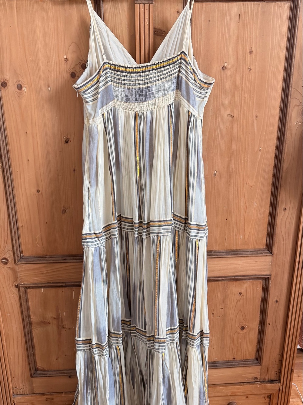 NWOT Banana Republic Striped V-Neck Maxi Dress in Cream, Gray and Gold - Picture 3 of 3